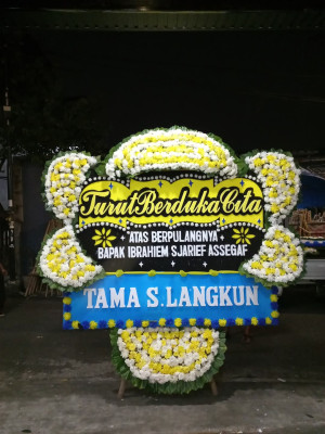 Papan Bunga Duka di Sandai